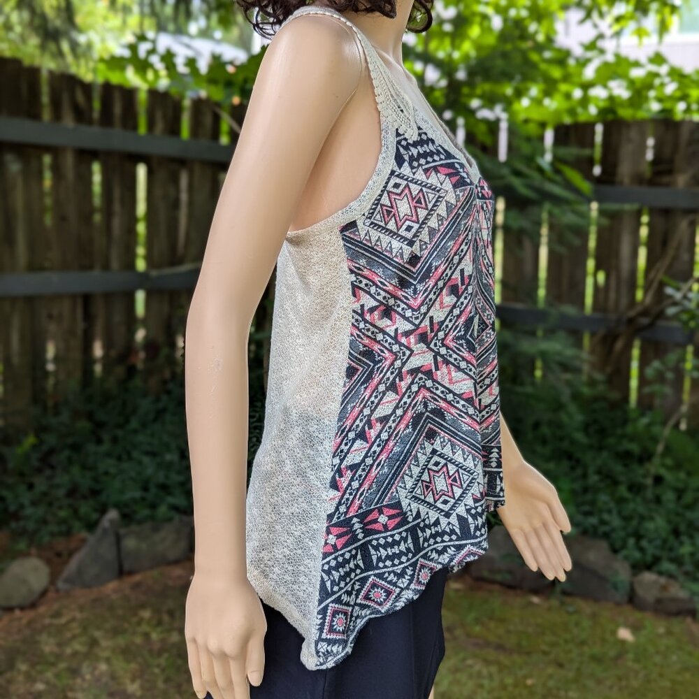 Geometric Tank Top - Picture 2 of 4